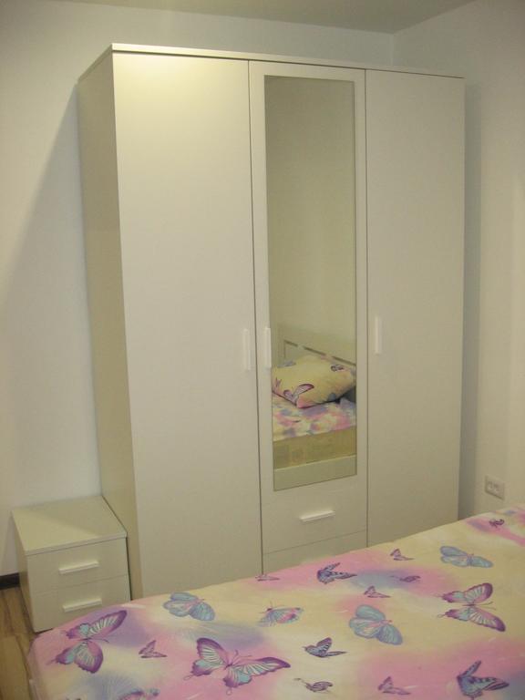 Apartment Anna Brest Bagian luar foto
